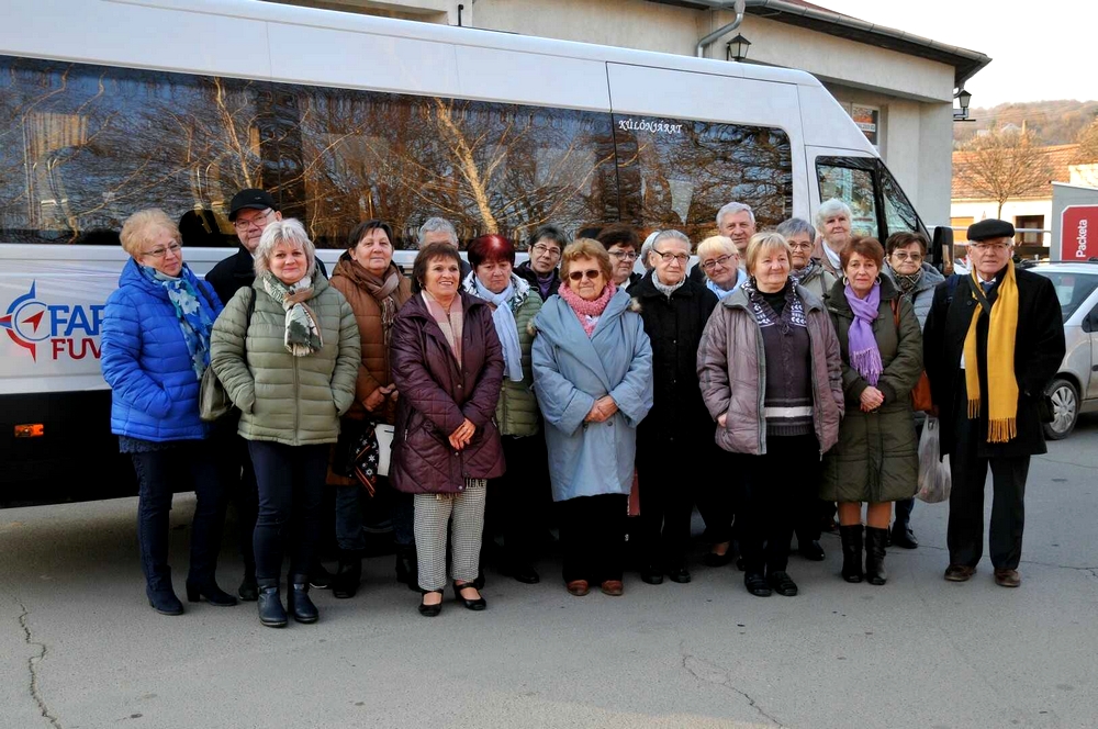 farsangi bal mohacsi csoport 2025